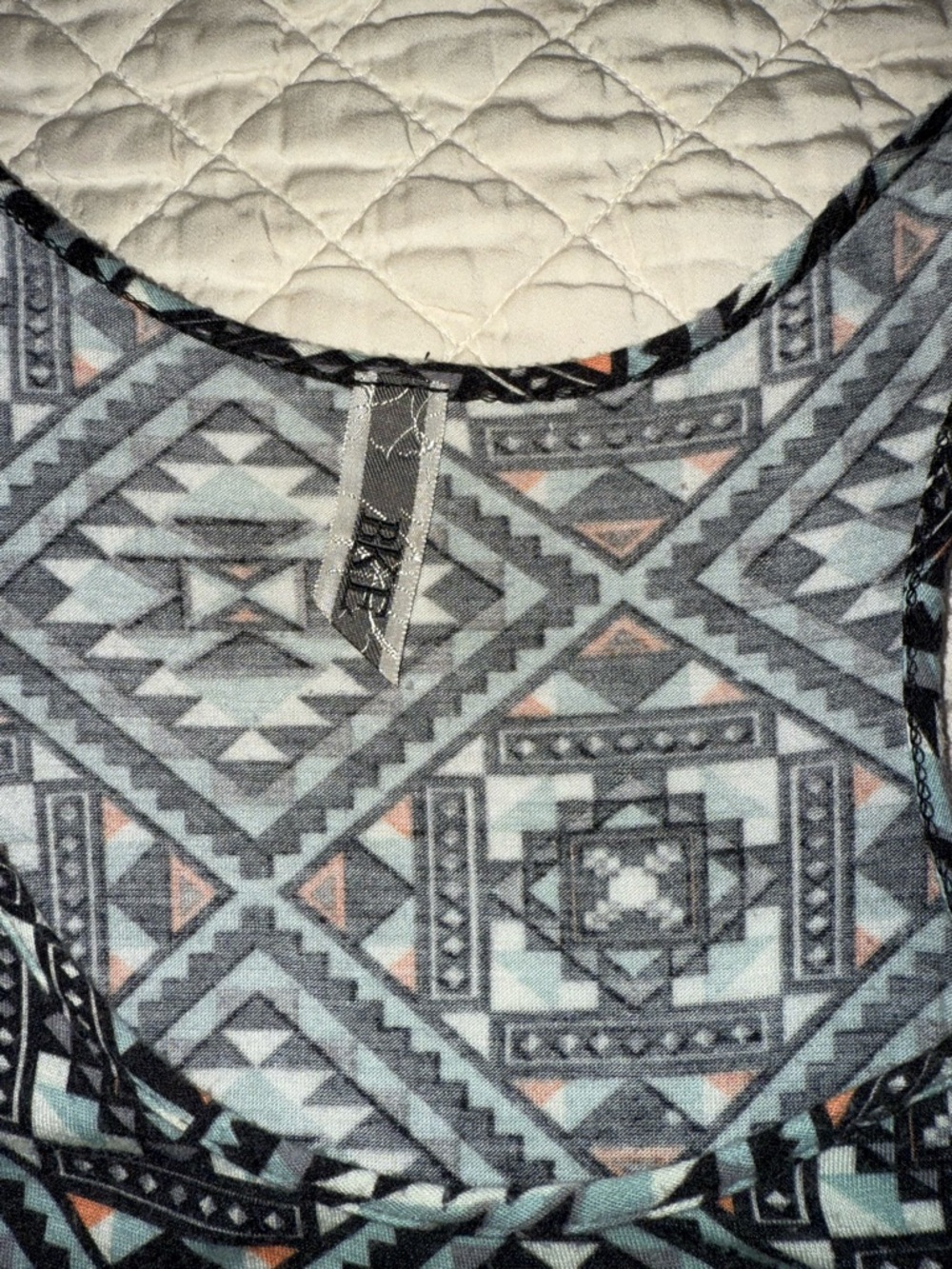 BKE Sleeveless Aztec-Print Tank Top L - Picture 2 of 6